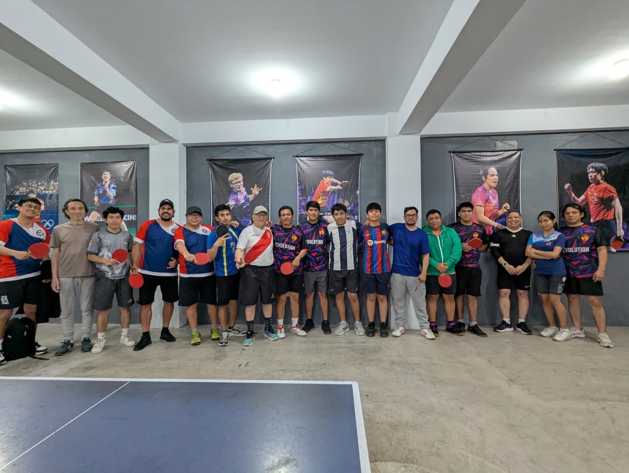 Visita de jugadores del Club Lima Tambo