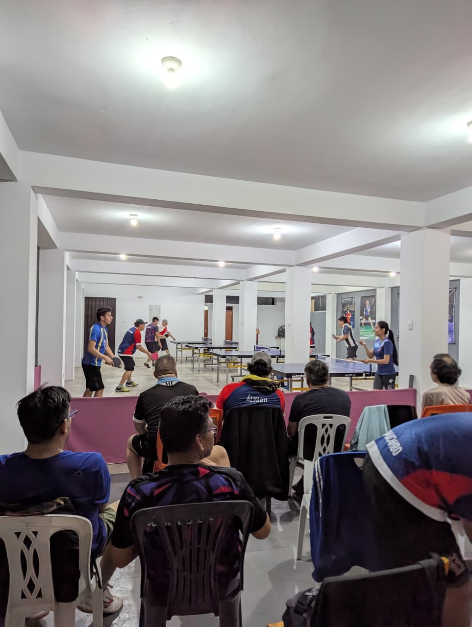 Visita de jugadores del Club Lima Tambo